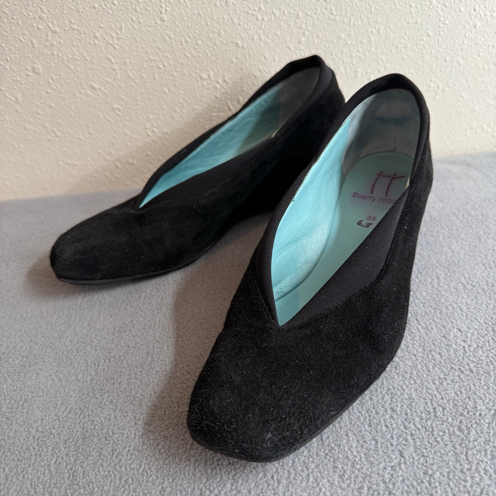 Thierry Rabotin Suede Wedges 39 Black Artsy Round Toe Minimalist Chic Boho